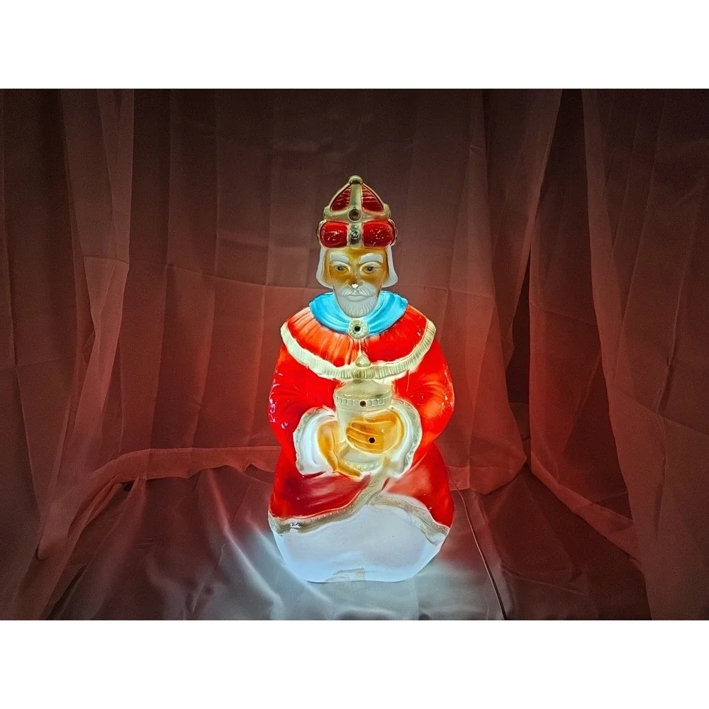 General Foam Plastics Lighted Nativity Blow Mold Kneeling Wiseman Magi King 24in